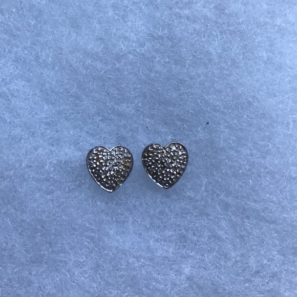 Heart studs, 14k with diamonds - Picture 1 of 3